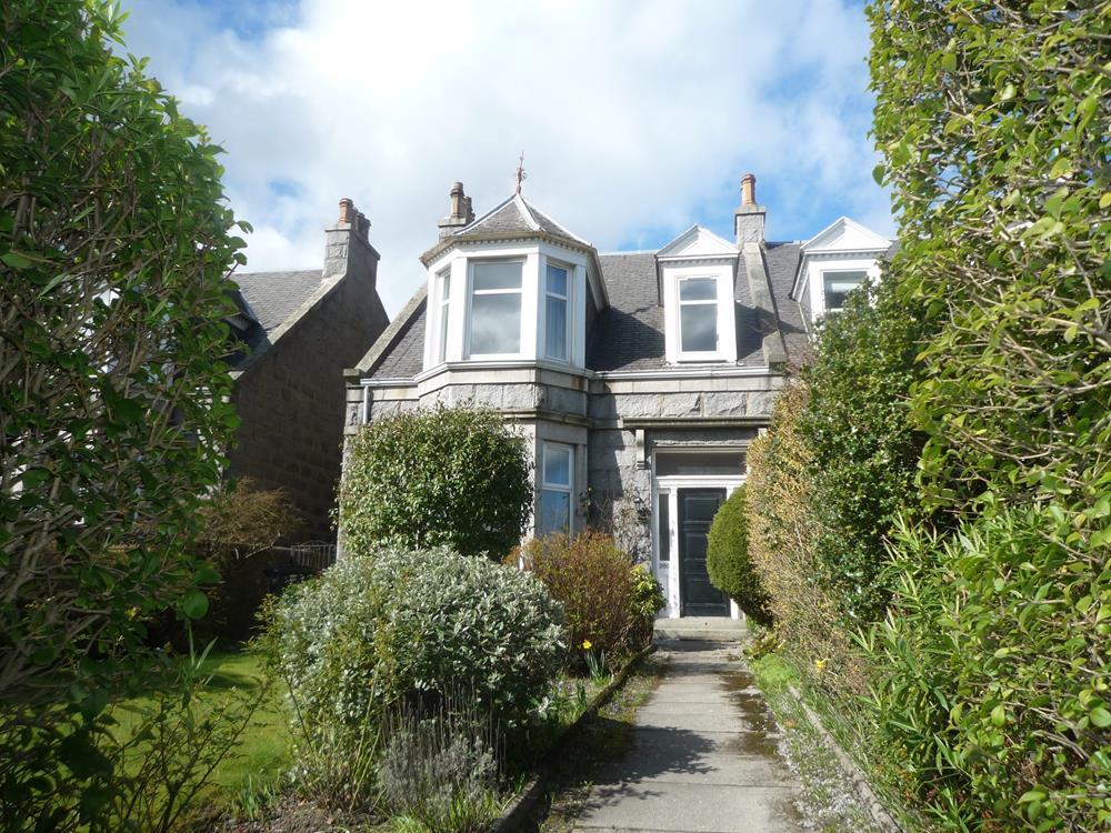 280 Broomhill Road, Aberdeen, AB10 7LQ