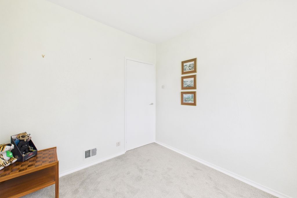Additional image 12 of 3 bed flat for sale2 Burlington Close, Dore S17