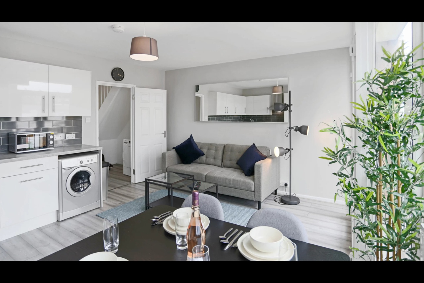 Additional image 4 of Room in a Shared Flat, Hereford St, E2, N1 7GU