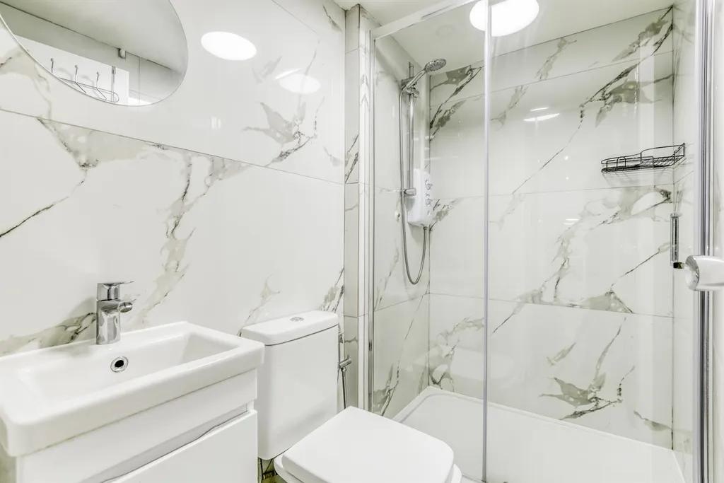 Additional image 6 of 1 Bed Flat, Very Near West Cromwell Road Area, SW5, N1 7GU