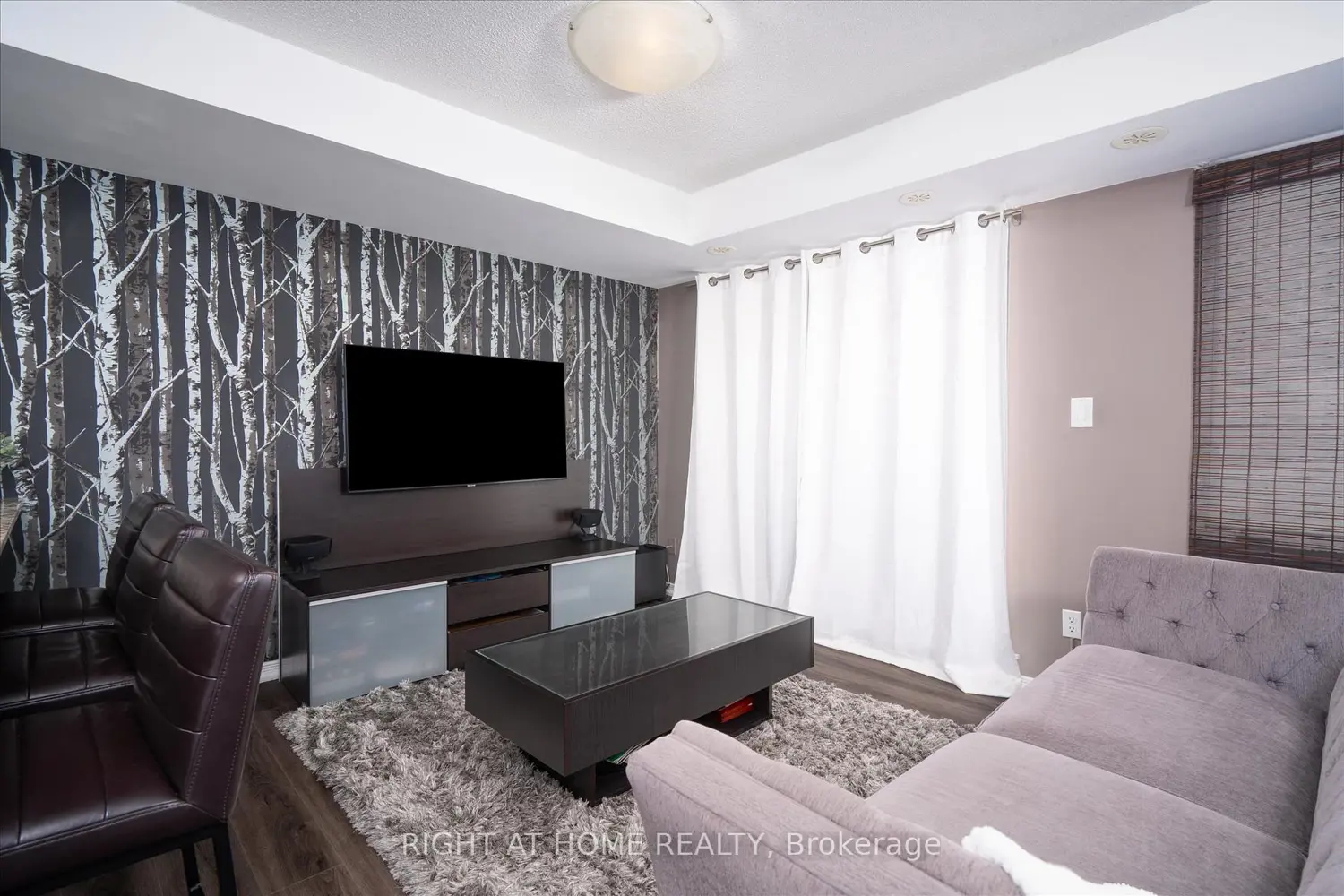 1 Ruttan Street 112 photo 5