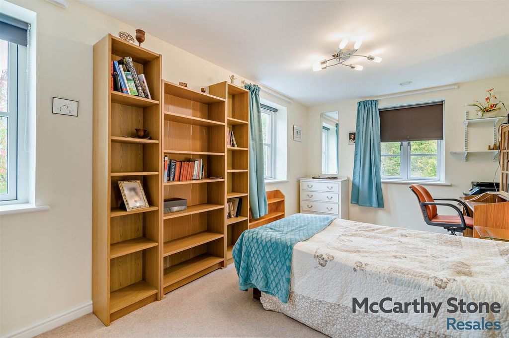 Additional image 4 of 2 bed flat for saleBarnhill Court, Barnhill Road, Chipping Sodbury, Bristol BS37