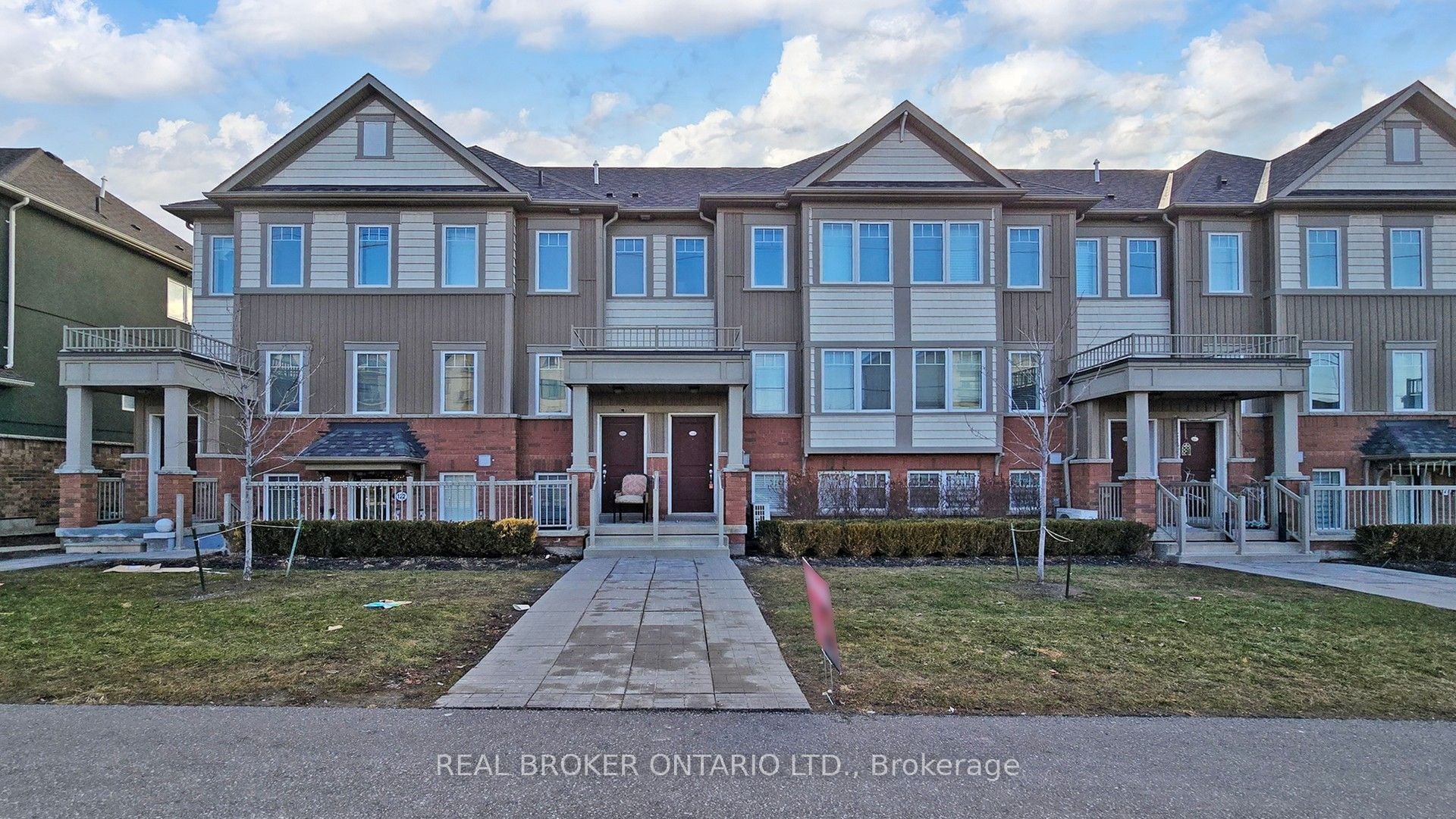 Additional image 2 of 124-2500 Hill Rise Court, Oshawa, ON, L1L 0M6