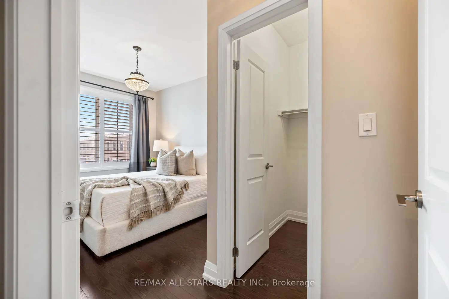 Additional image 13 of 85 Village Parkway