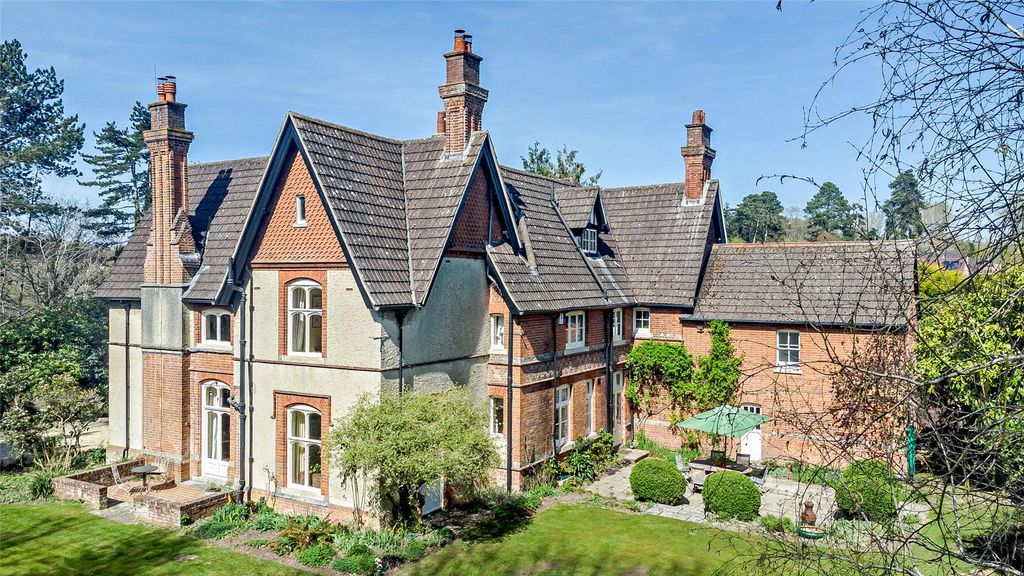 Additional image 25 of 6 bed detached house for saleDonnington, Newbury, Berkshire RG14