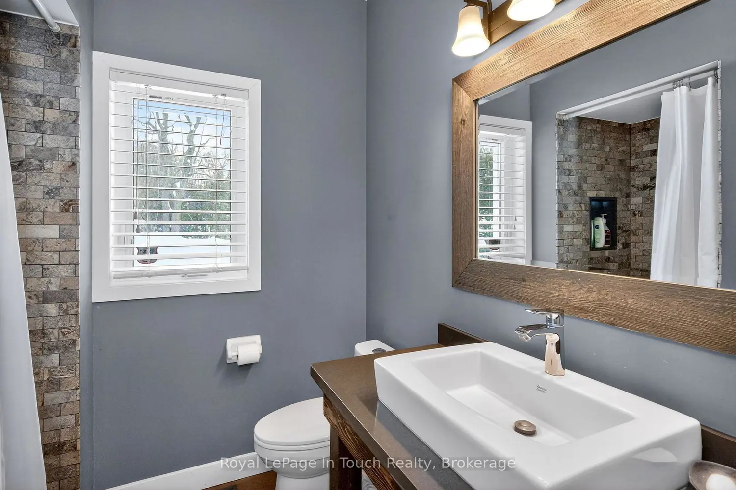 Additional image 5 of 201 Sawlog Point Road