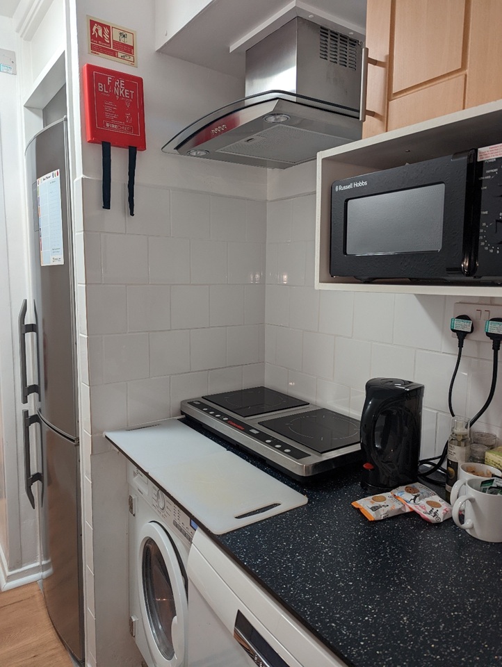 Additional image 7 of 2 Bed Flat, Elam Close, SE5, N1 7GU