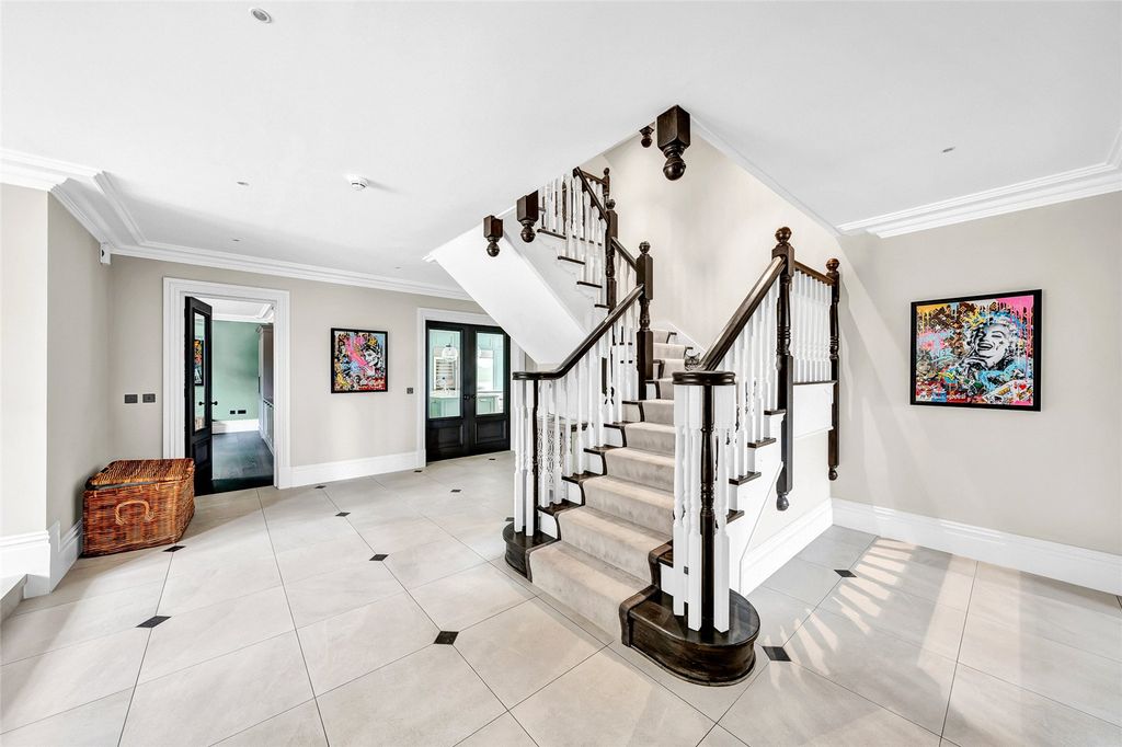 Additional image 16 of 9 bed detached house for saleStubbs Hill, Binfield, Bracknell, Berkshire RG42