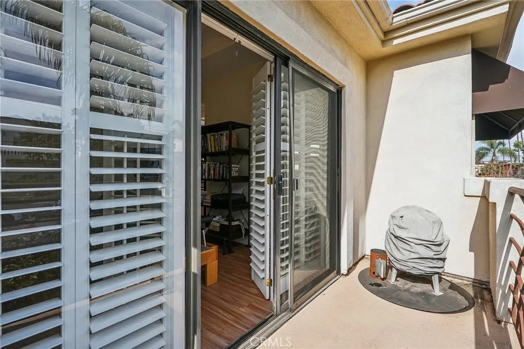 Additional image 39 of 221 S Francisca Avenue Unit A, Redondo Beach, CA 90277