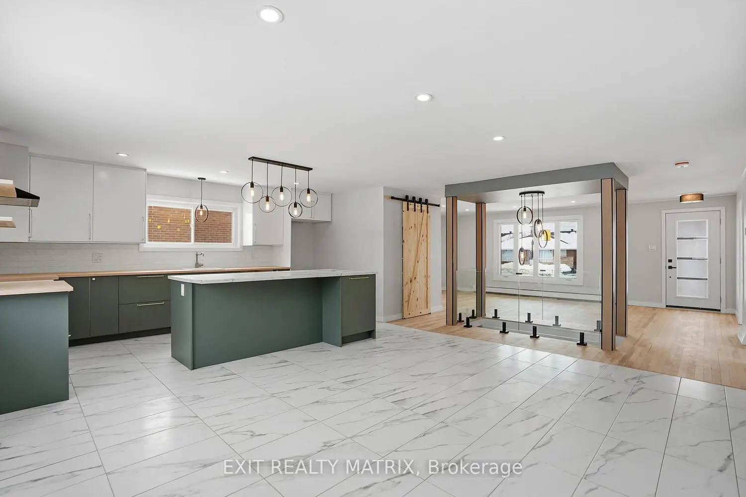 Additional image 10 of 805 Cartier Boulevard