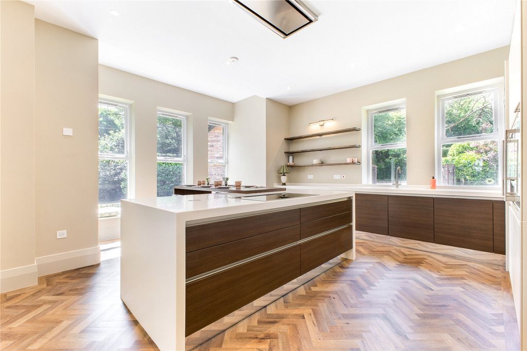 Additional image 10 of 6 bed detached house for saleHarrington Road, Altrincham WA14