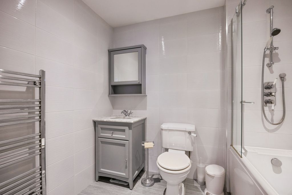 Additional image 12 of 2 bed flat for saleRosemount Place, Aberdeen AB25