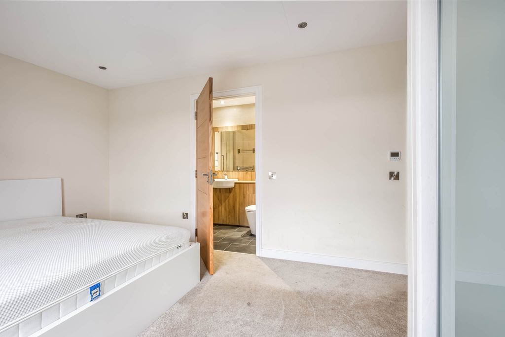 2 bed flat for saleRiverside Drive, Dundee DD1 photo 2
