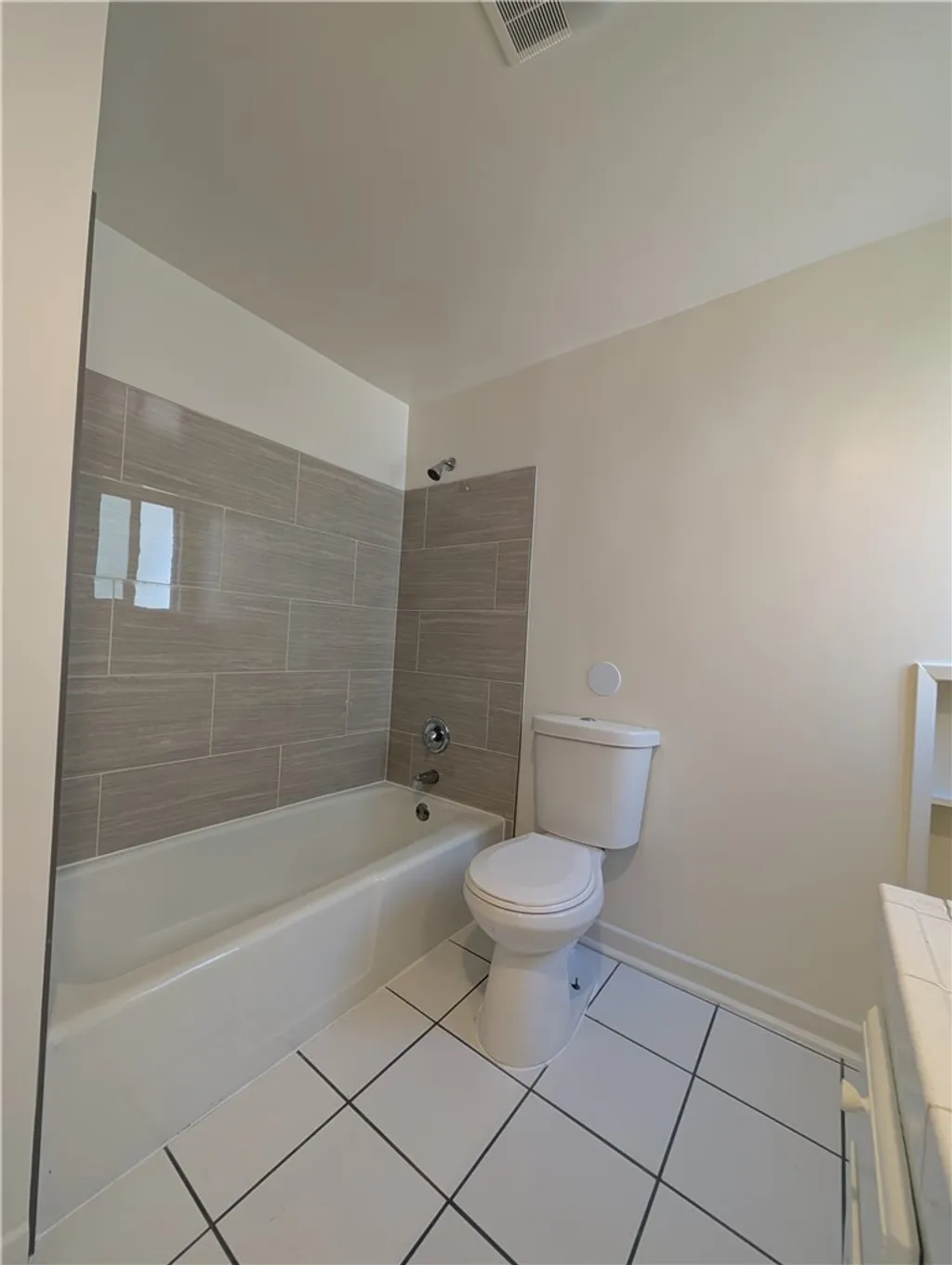 Additional image 10 of 665 W Altadena Dr Unit 51, Altadena, CA 91001