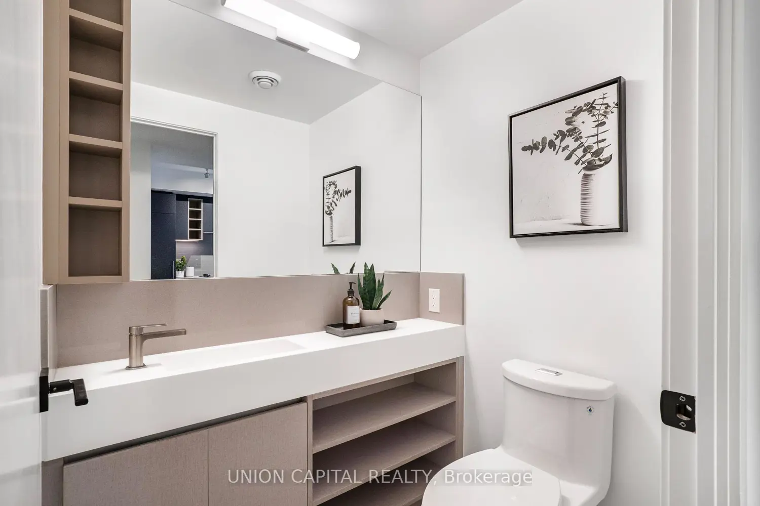 Additional image 7 of 319 Jarvis Street 4908