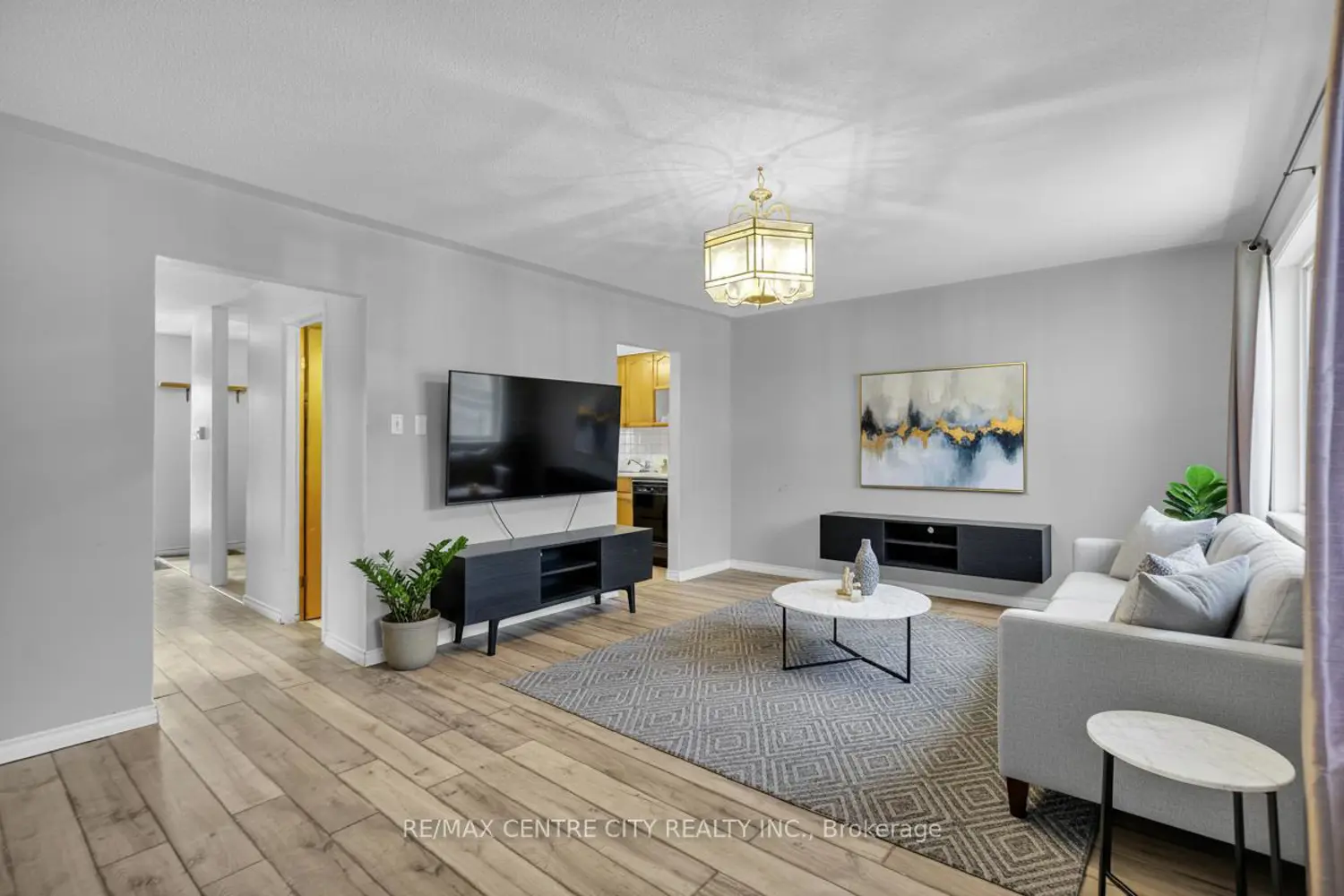 55 Mohegan Crescent photo 5