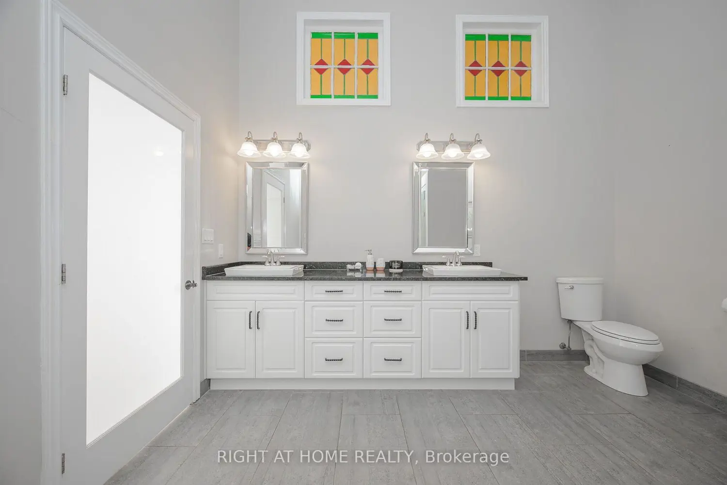 Additional image 5 of 3318 Dundas Street