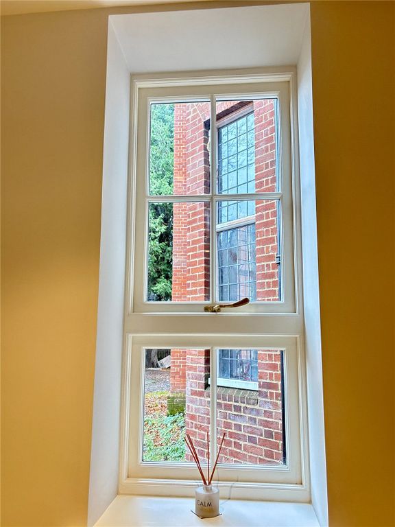 Additional image 7 of 2 bed flat for saleSt Peters Mews. The Parade, Marlborough, Wiltshire SN8
