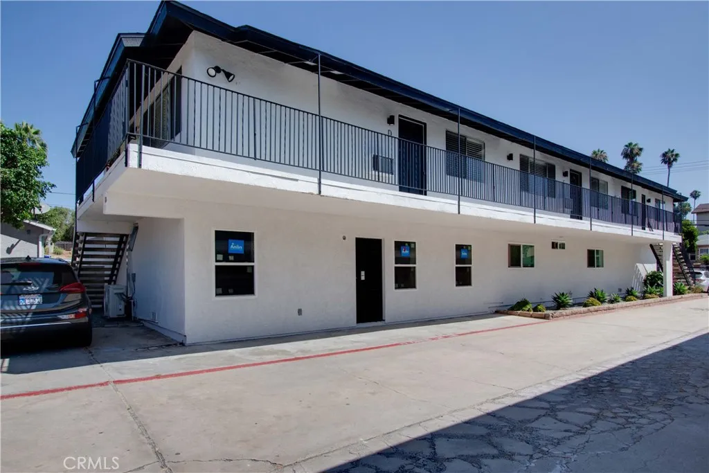 Additional image 3 of 226 N Citrus Avenue Unit E, Vista, CA 92084