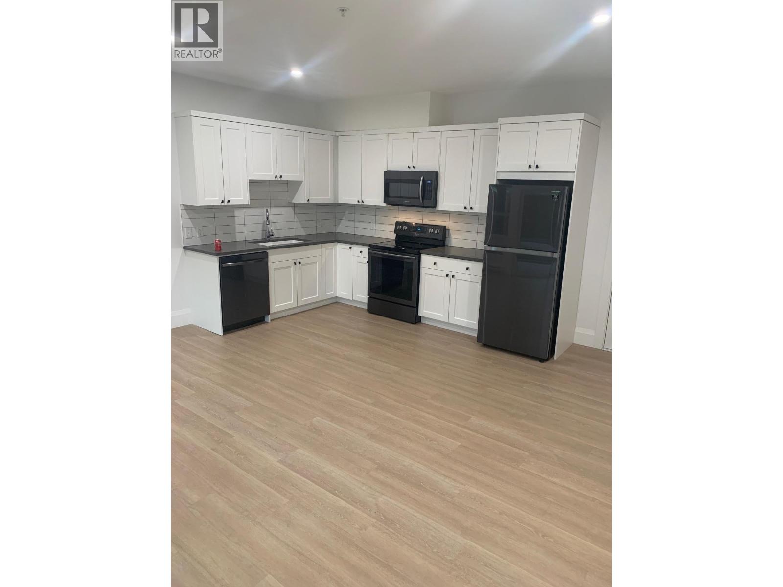 Lower 20665 113 AVENUE