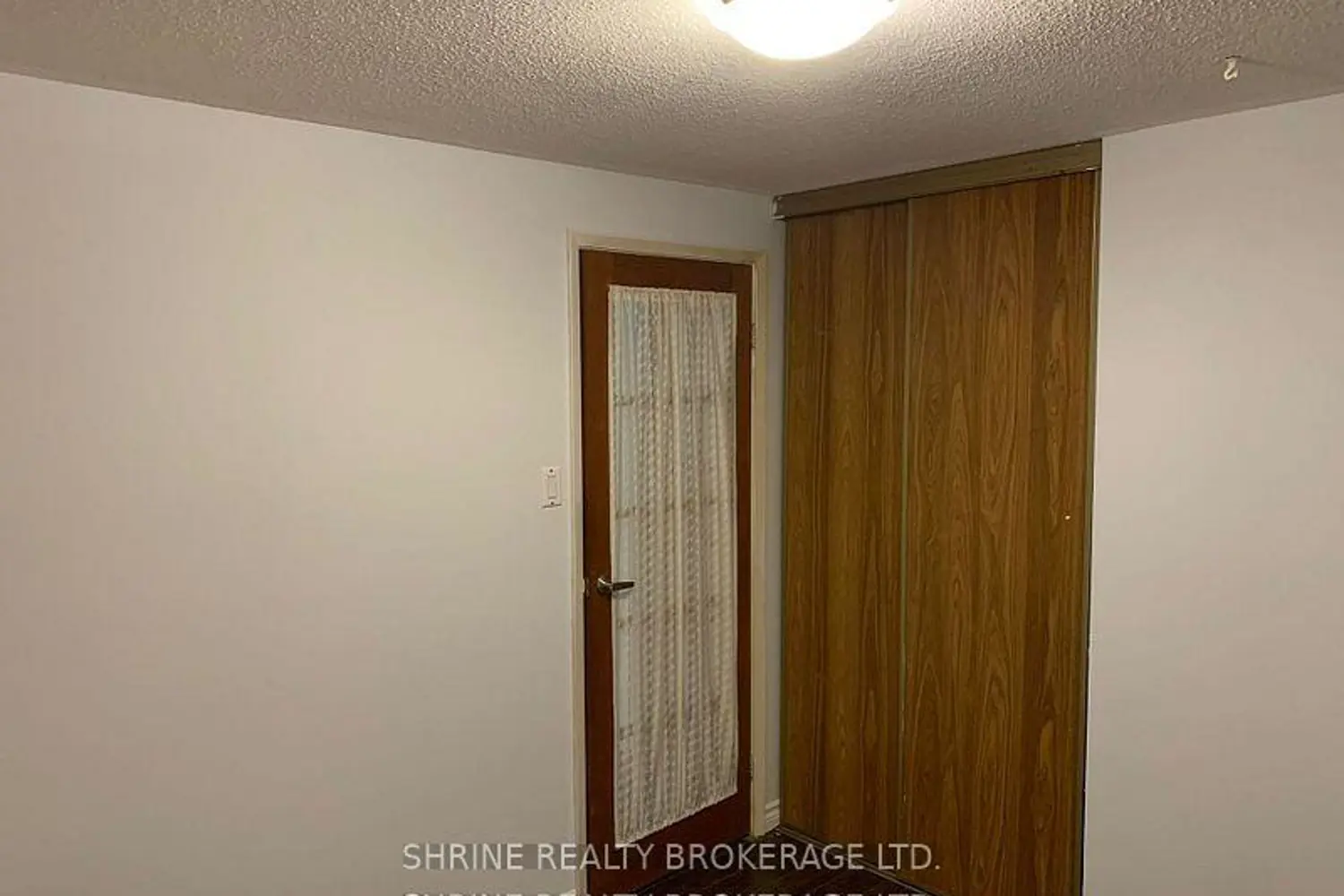 5 Caprice Crescent photo 4