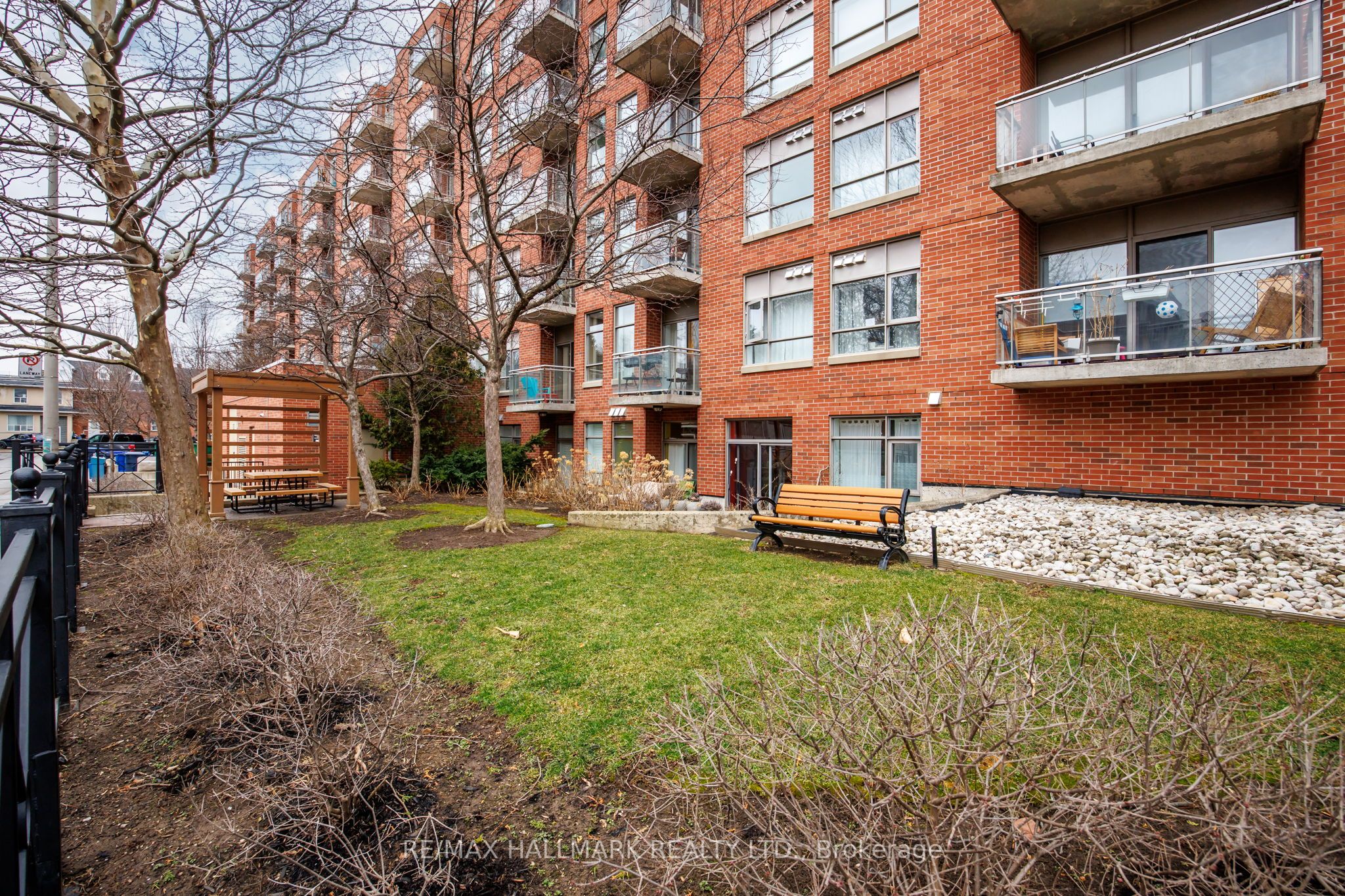 Additional image 3 of 519-2495 Dundas Street W, Toronto, ON, M6P 1X4