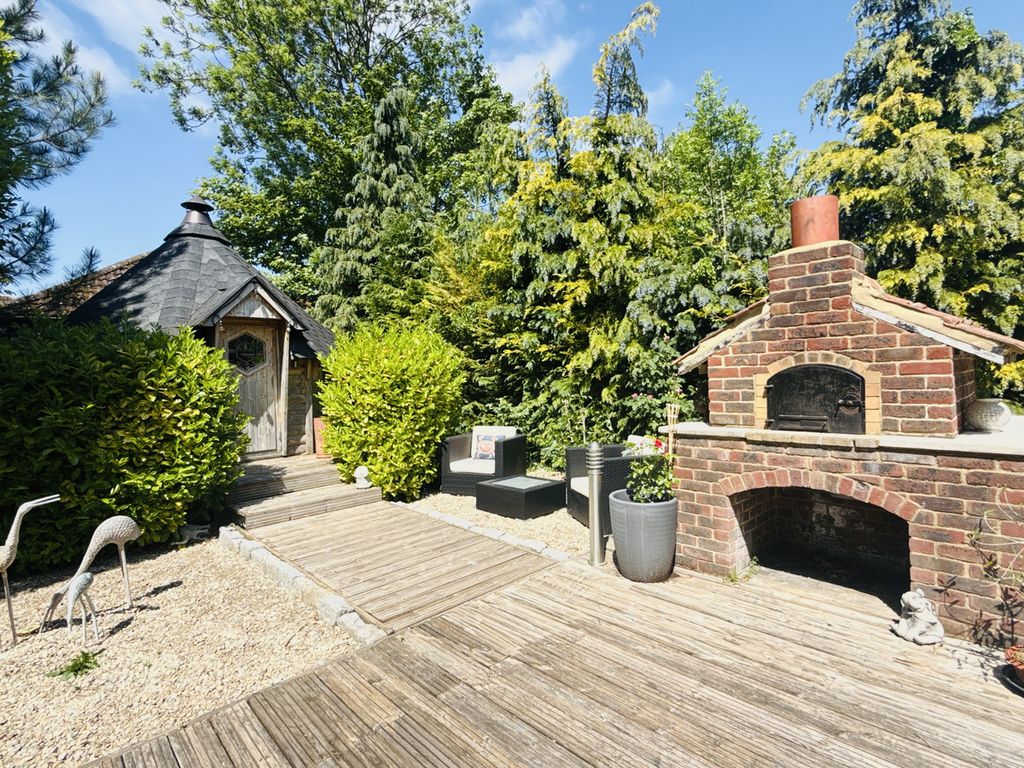 Additional image 25 of 5 bed property for saleGomeldon, Salisbury SP4