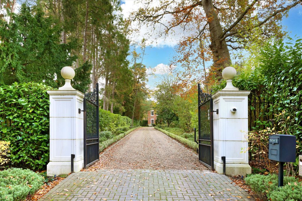 Additional image 38 of 8 bed detached house for saleBagshot Road, Ascot, Berkshire SL5