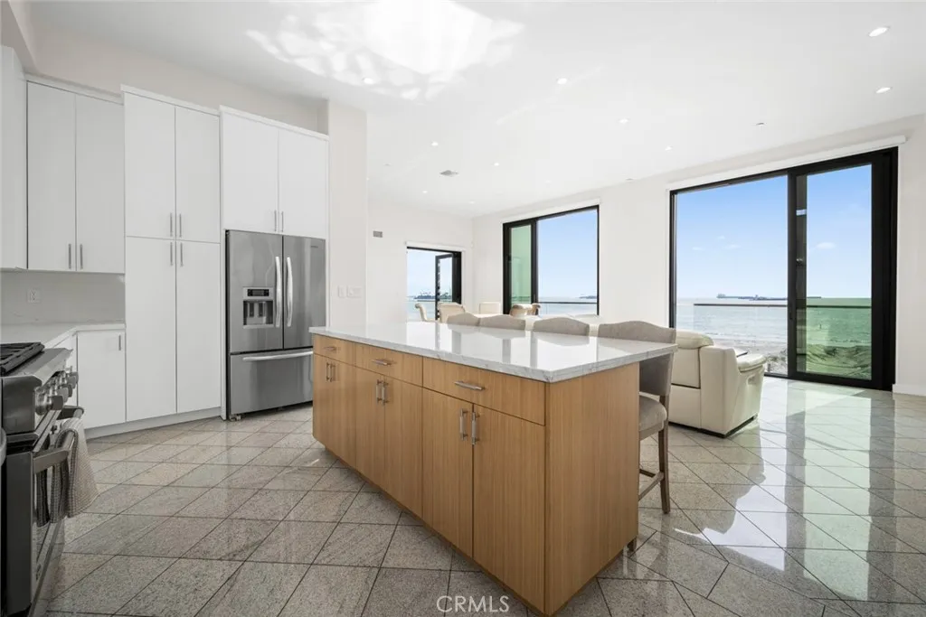 Additional image 15 of 1724 Bluff Pl, Long Beach, CA 90802