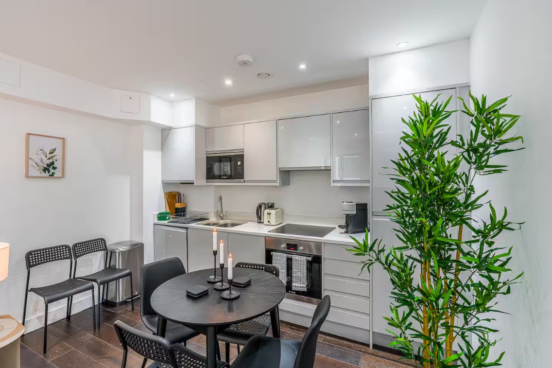 Additional image 5 of 1 Bed Flat, Ariana Apartments, SW6, N1 7GU