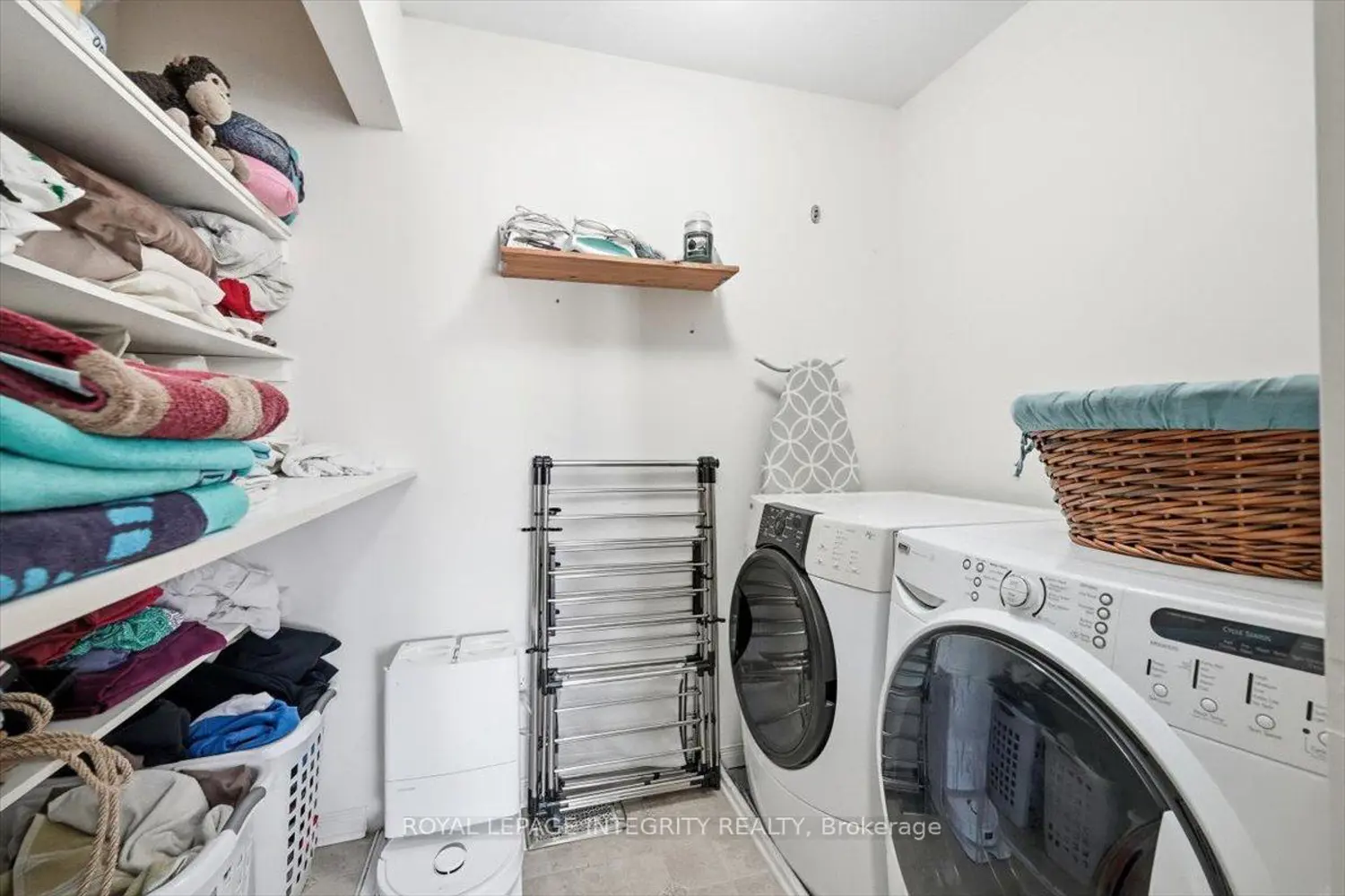 Additional image 12 of 1110 Luesby Crescent