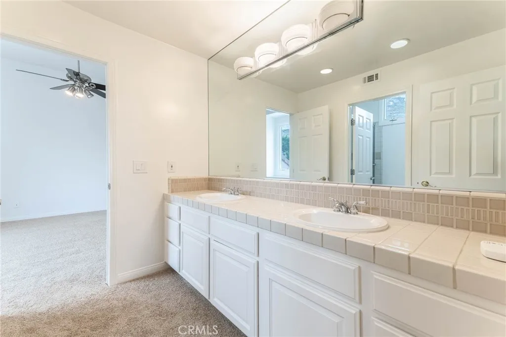 Additional image 68 of 562 Ravensbury St, Lake Sherwood, CA 91361