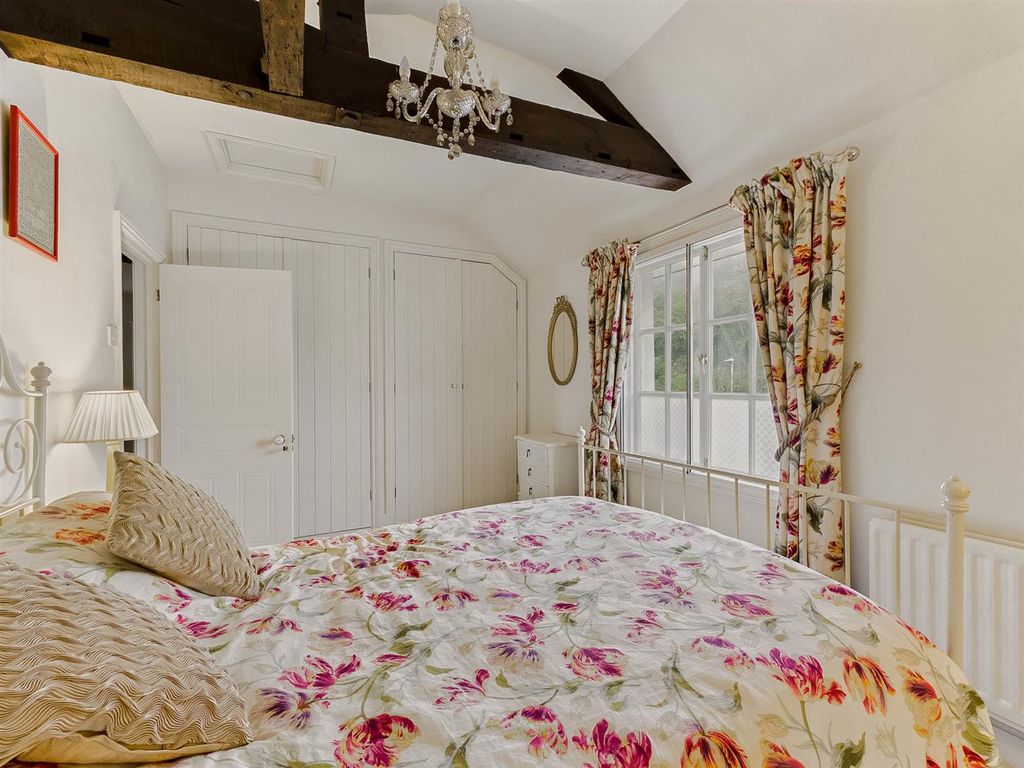 Additional image 12 of 2 bed flat for saleWorcester Road, Malvern WR14