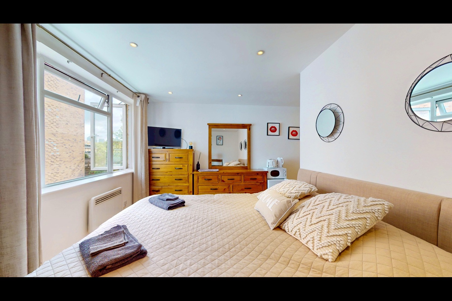 Additional image 30 of 2 Bed Flat, Southwark Park Road, SE16, N1 7GU