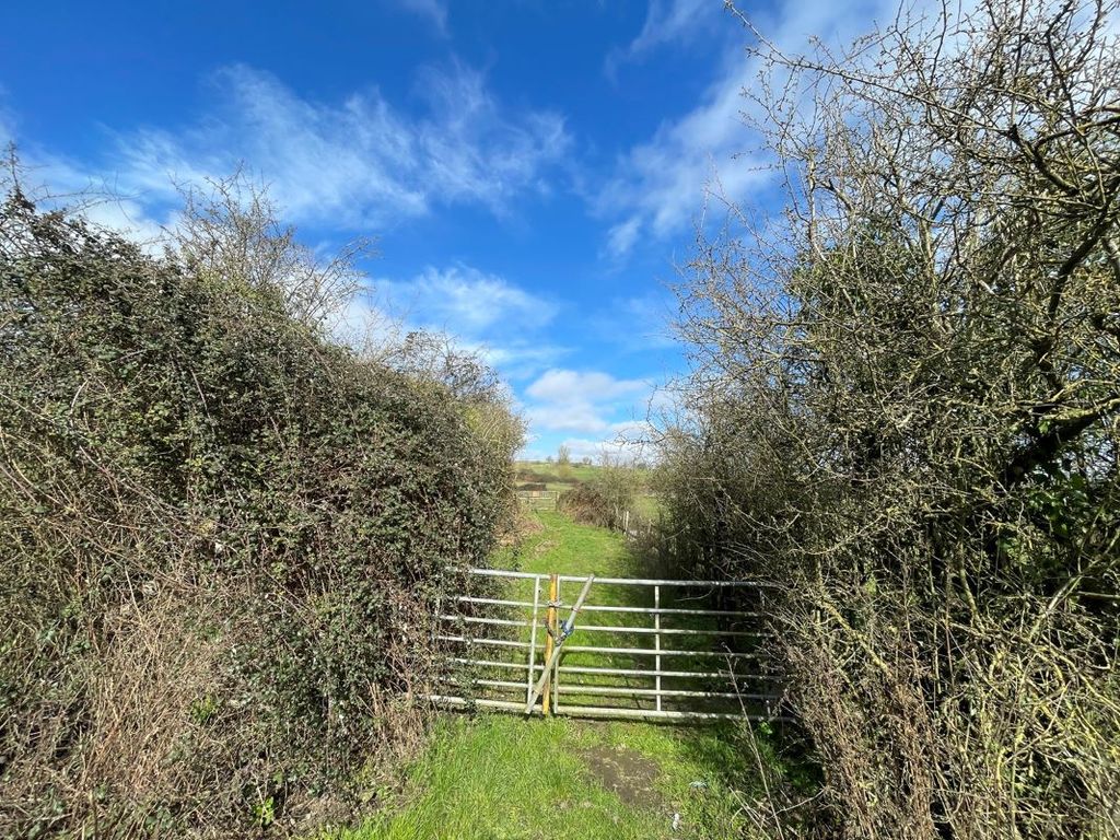 Additional image 2 of Land for saleDunstable Road, Tilsworth, Leighton Buzzard LU7