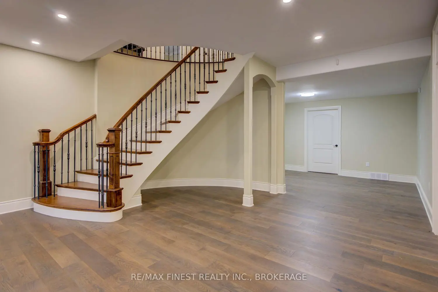 Additional image 15 of 43 Crerar Boulevard