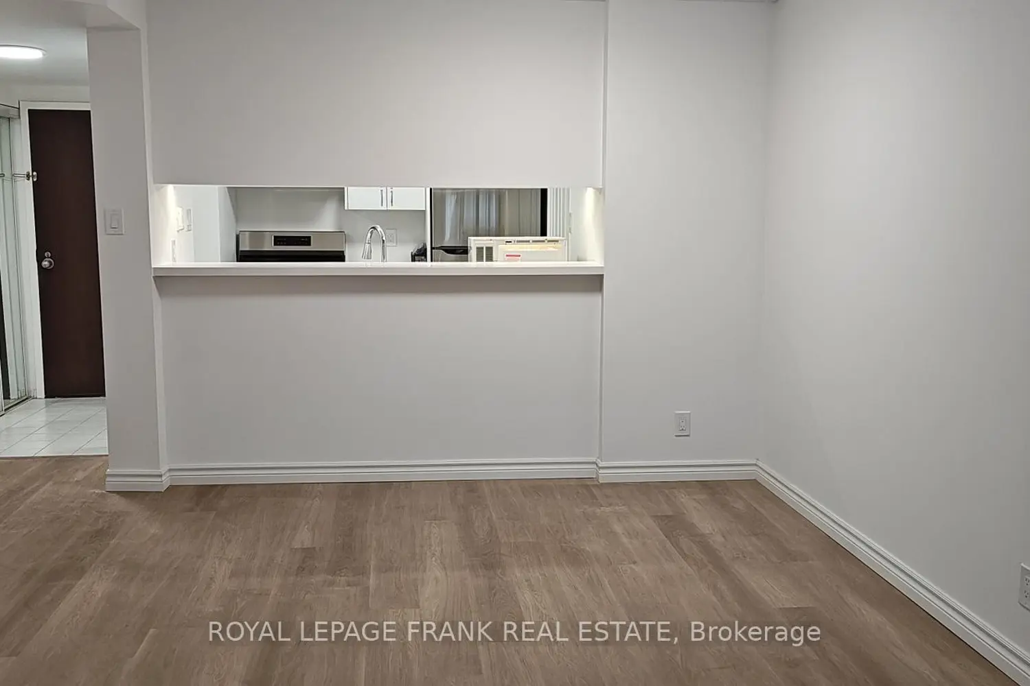 Additional image 6 of 717 Bay Street 1702