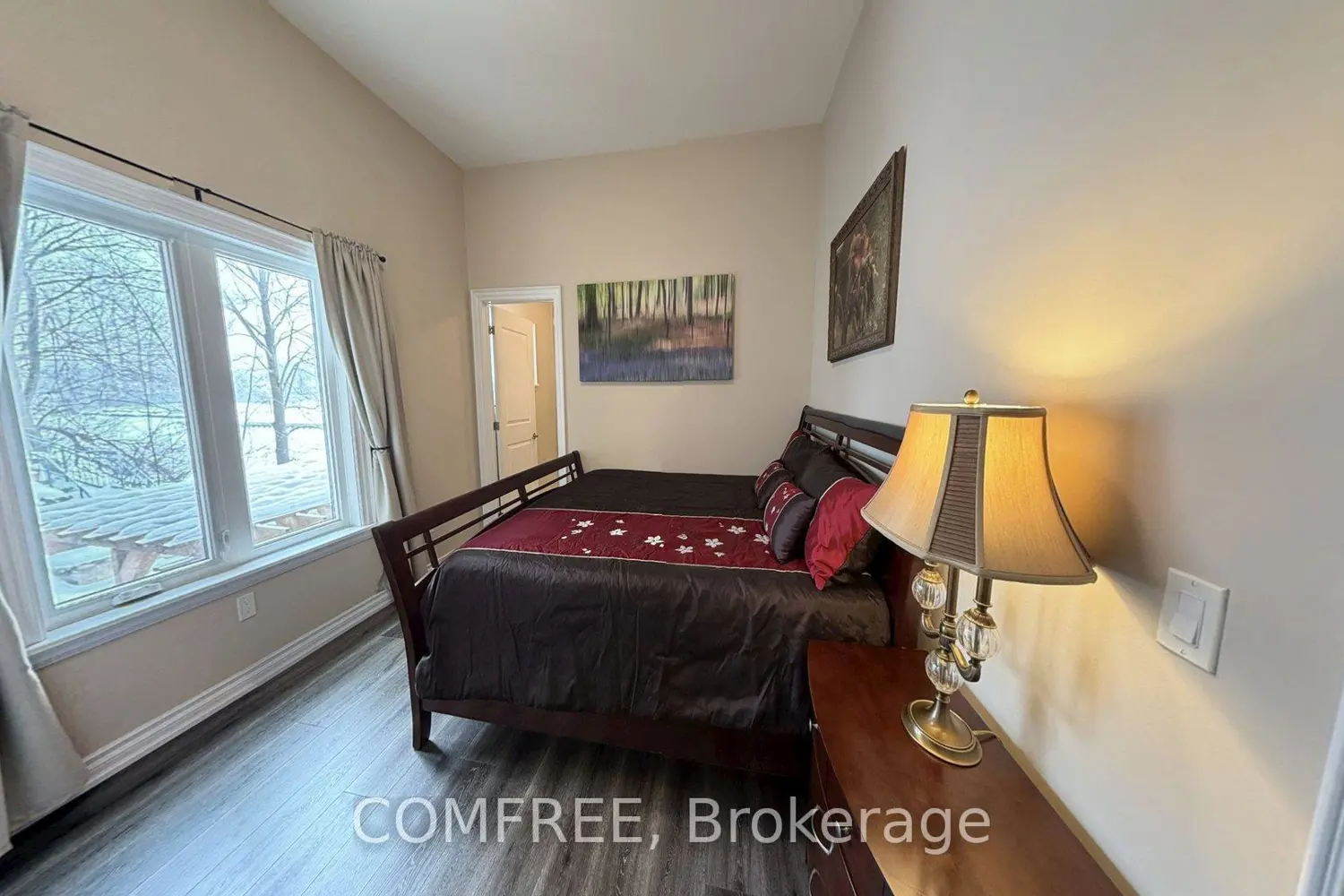 Additional image 18 of 25 King Street 204