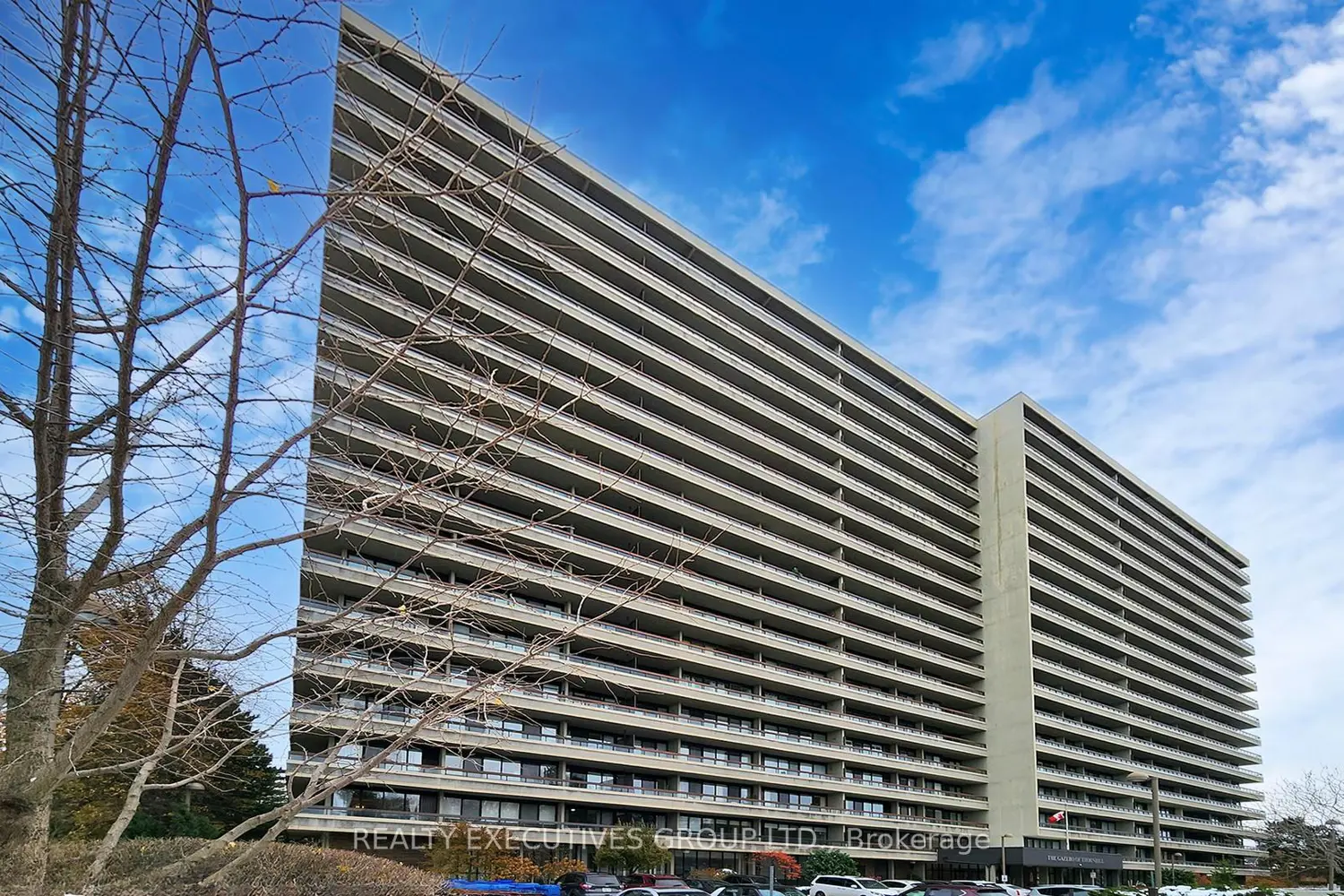 8111 Yonge Street 905 photo 2