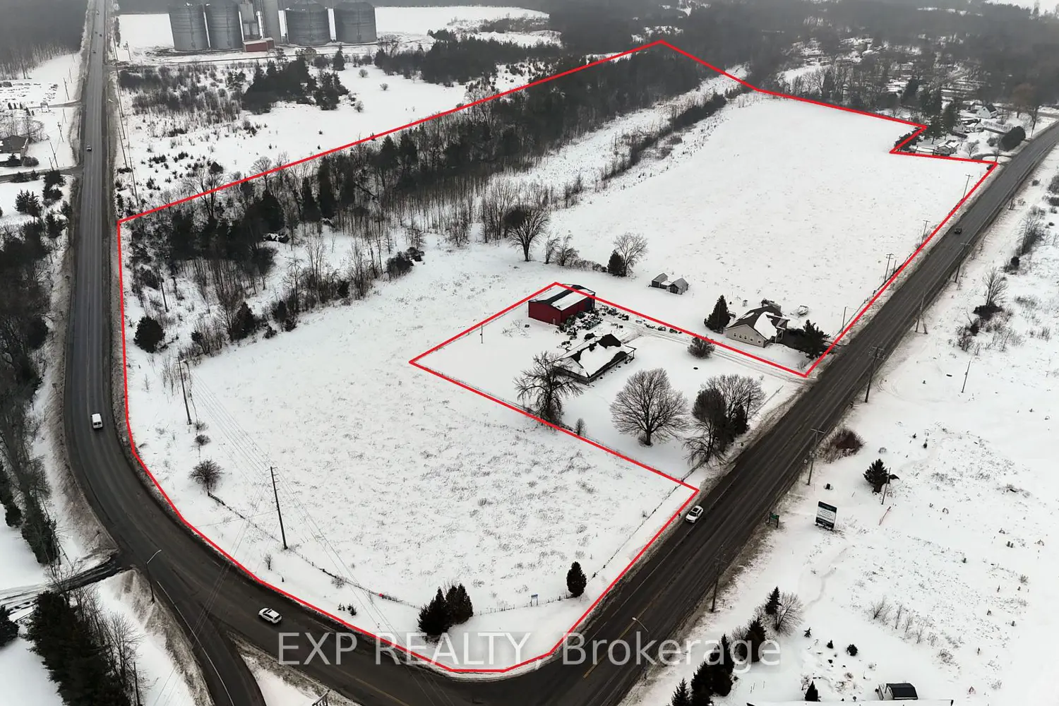 22384 Loyalist Parkway