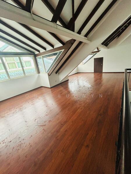 Additional image 13 of Upper thomson