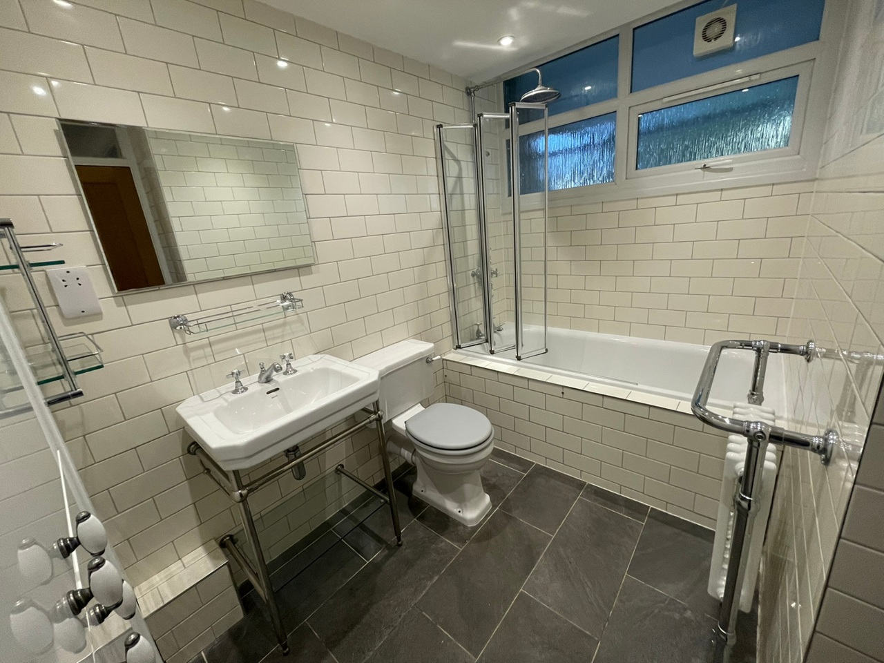 Additional image 7 of 2 Bed Flat, Shaw Court, SW11, N1 7GU