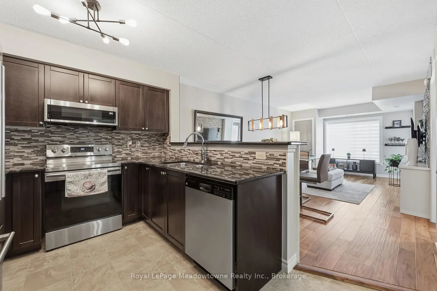 Additional image 5 of 1440 Main Street 114