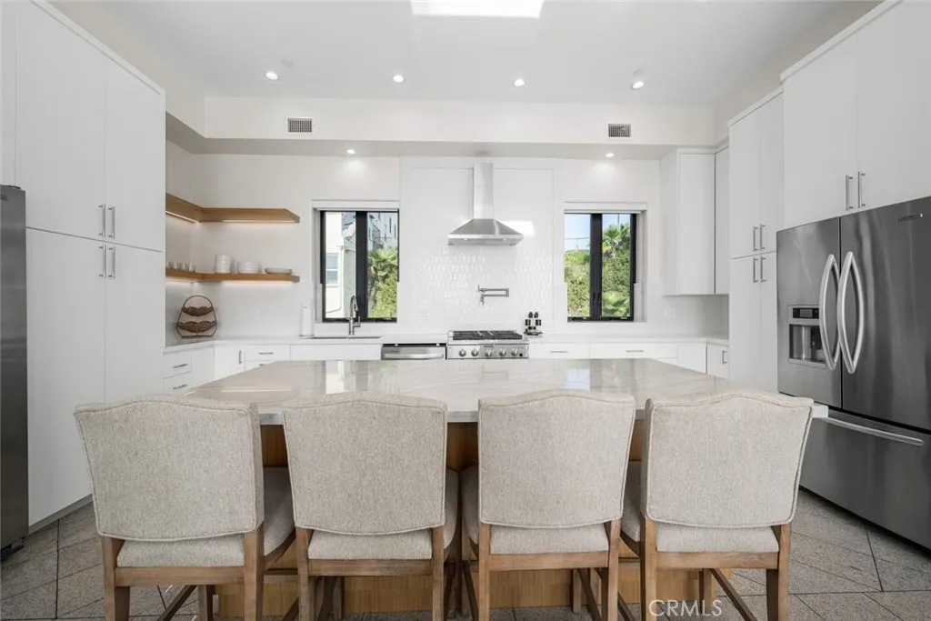 Additional image 67 of 1724 Bluff Pl, Long Beach, CA 90802