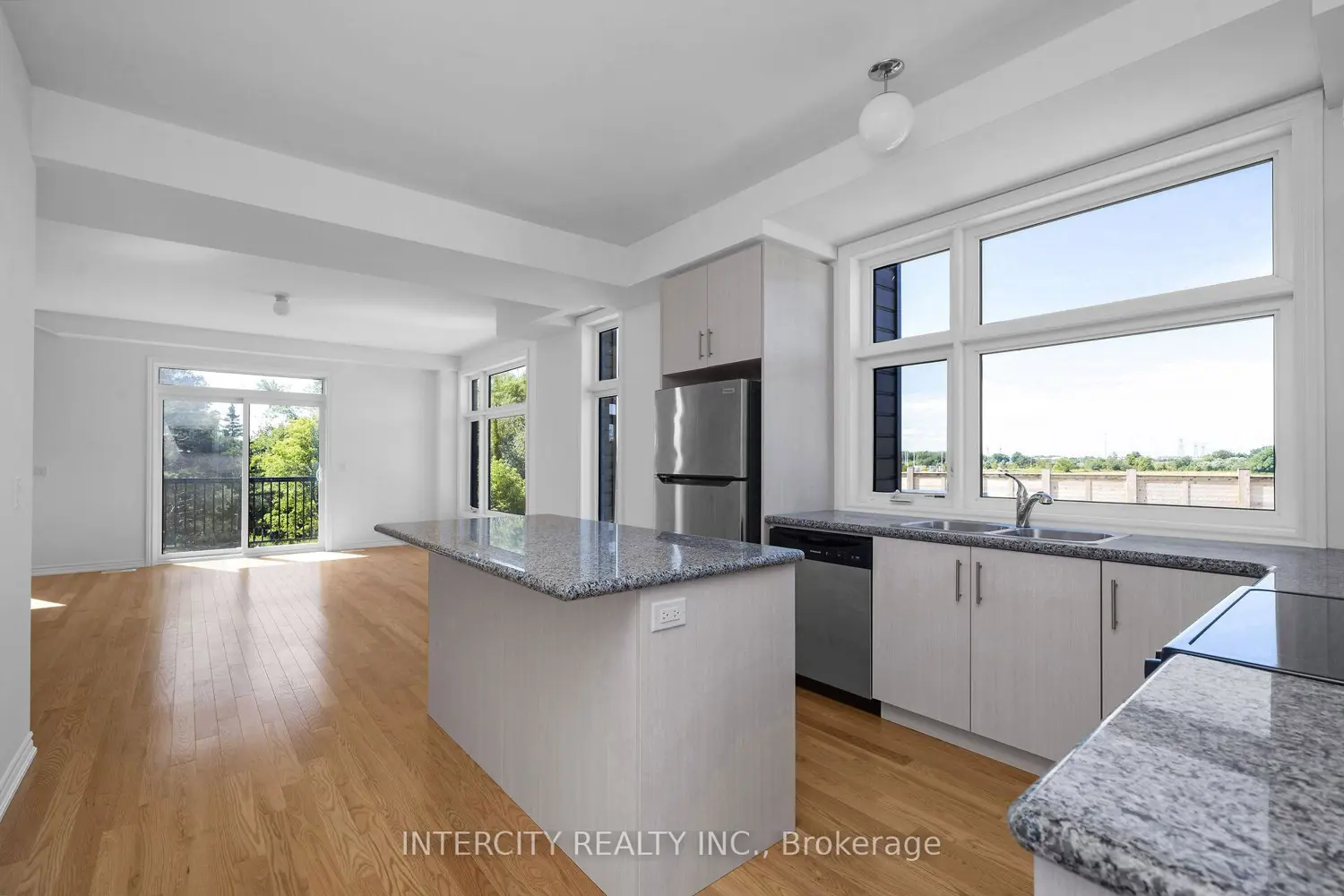 99 Divadale Road photo 5