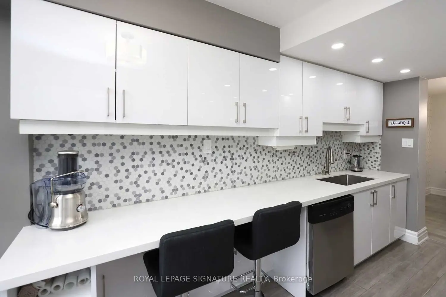 Additional image 6 of 100 County Court Boulevard 1101