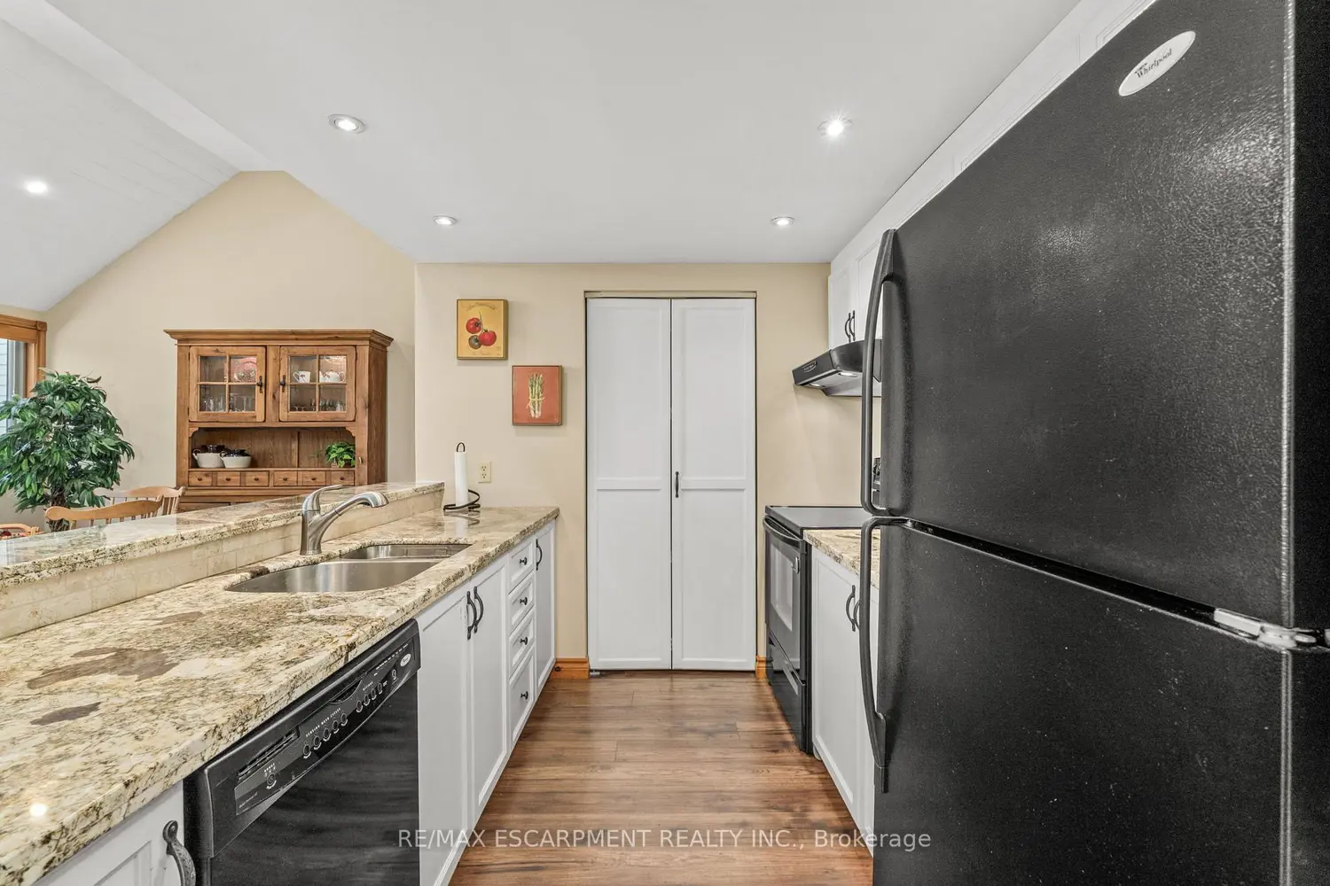 Additional image 11 of 131 Grandview Hilltop Drive 1