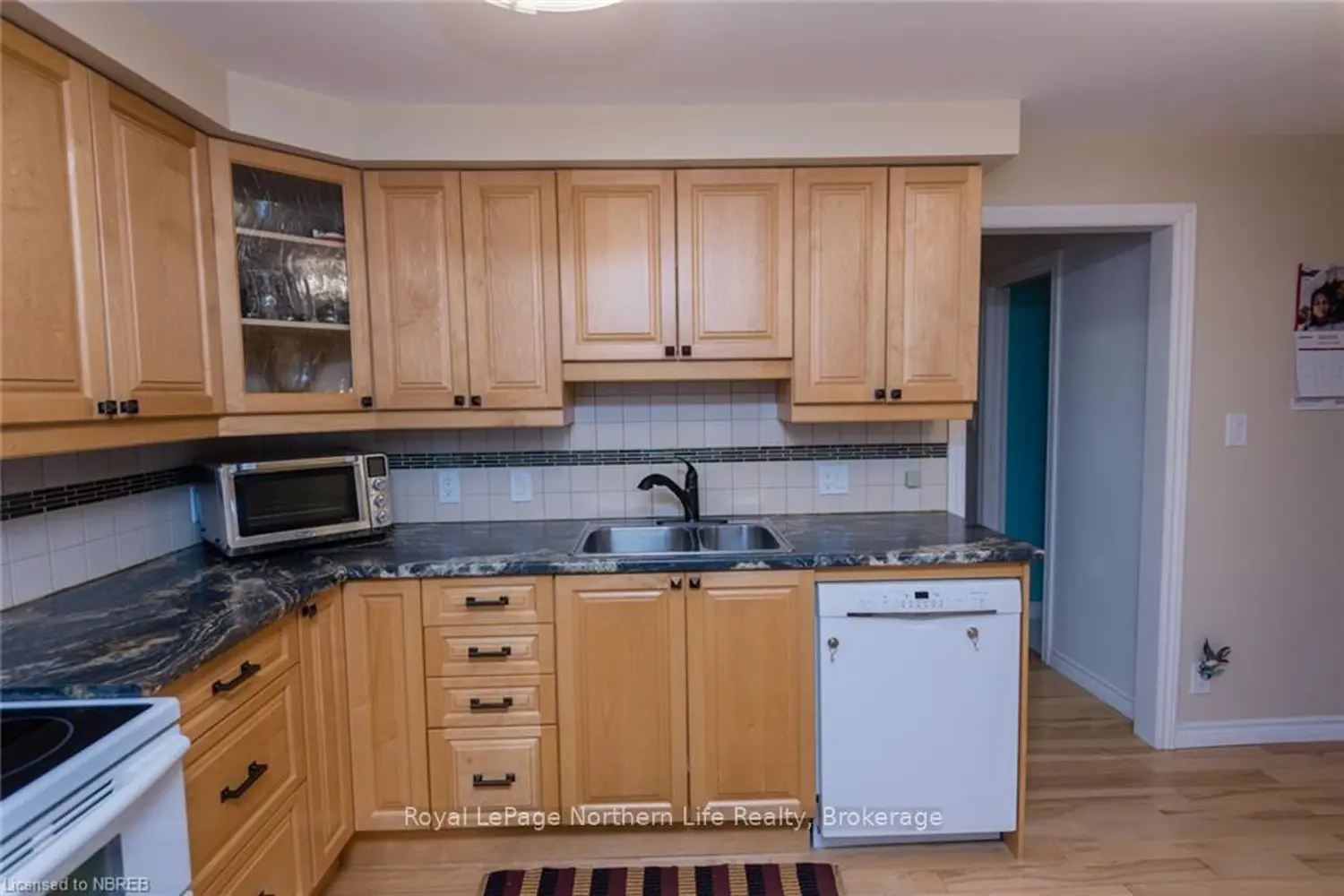 Additional image 8 of 581 Banner Avenue