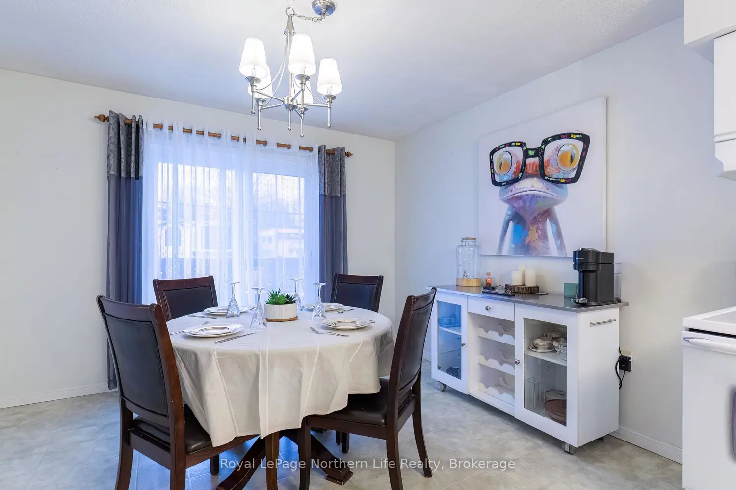 Additional image 5 of 624 Lakeshore Drive 1