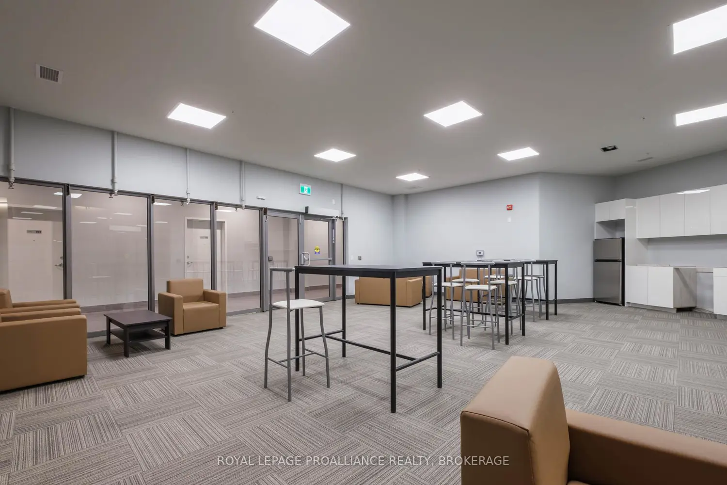 Additional image 16 of 652 Princess Street 415